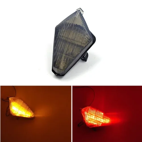 Πίσω φανάρι led με ενσωματωμένα φλας Yamaha R1 2007-2008 αναμμένο πορτοκαλί φλας