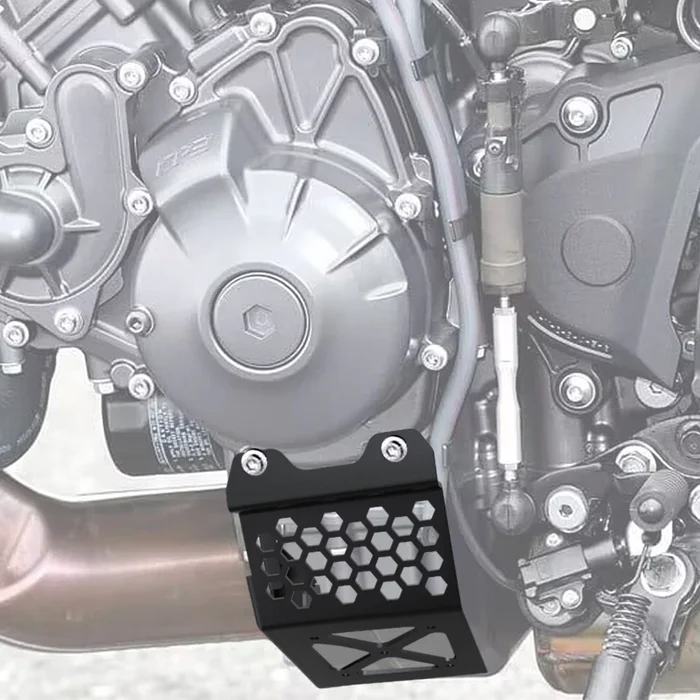 karina-prostasias-yamaha-tracer-9-mt09-2021-2024-topothetimeni Προστατευτικό κάρτερ Yamaha Tracer 9 2021 2022 2023 2024 και Tracer 900 τοποθετημένο στις εργοστασιακές αναμονές
