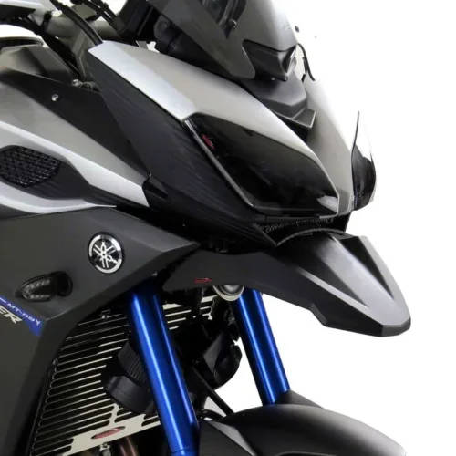 Μύτη εμπρός φτερού ράμφος Yamaha Tracer 900 τοποθετημένο κάτω από τη μάσκα